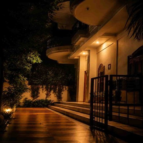 Night view of Rangoli Garden Homestay near Varanasi Airport