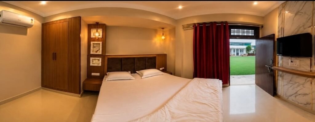 Luxury villa room for a comfortable villa stay in Varanasi at Rangoli Garden Homestay with elegant interiors and modern amenities.